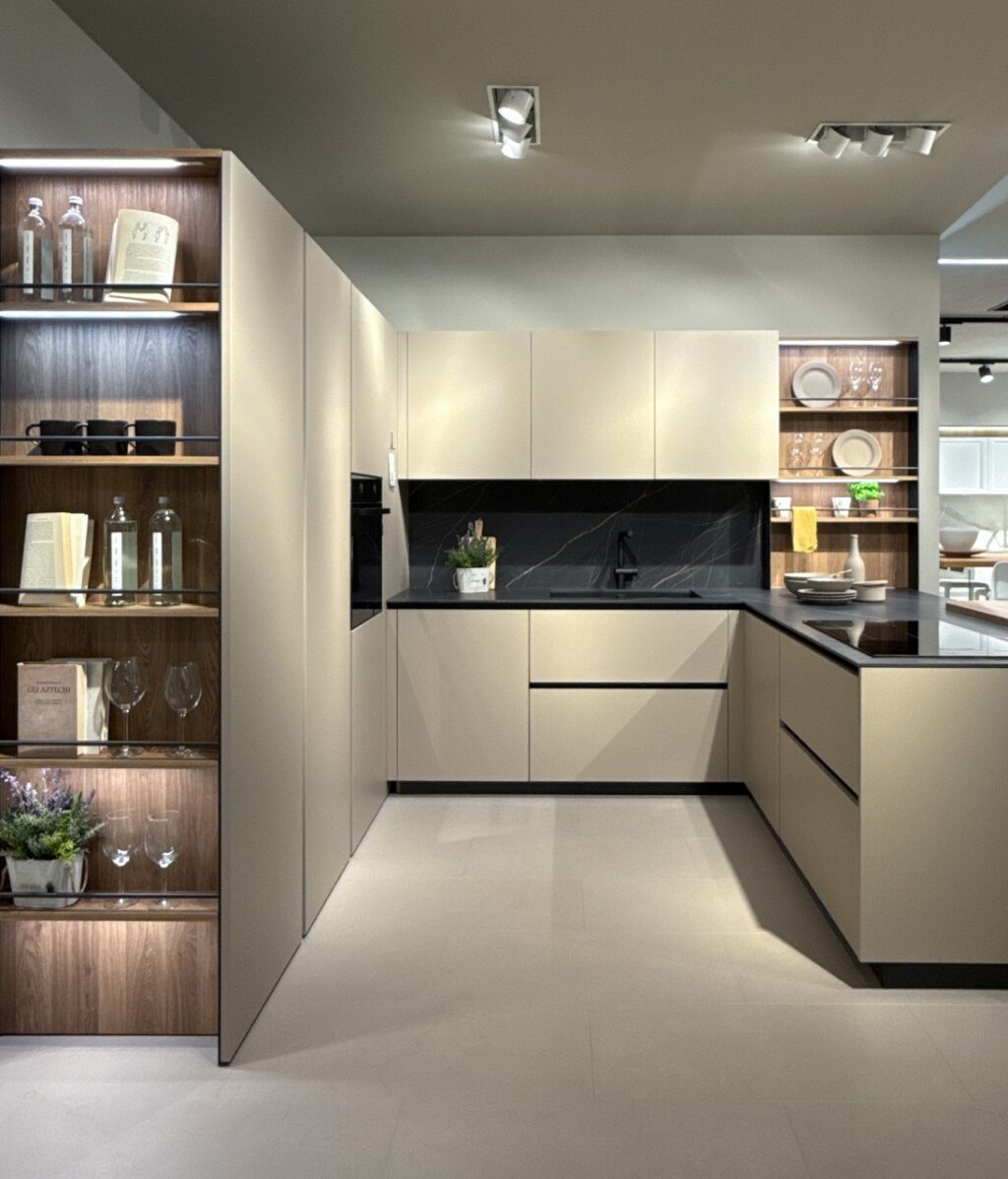 D83950AA-3CC0-40EE-BCE2-8724D349736E 2 – dimensioni grandi
